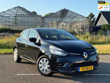 Renault Clio 0.9 TCe Intens LED | Navi | Cruise | Climate |  beschikbaar voor biedingen