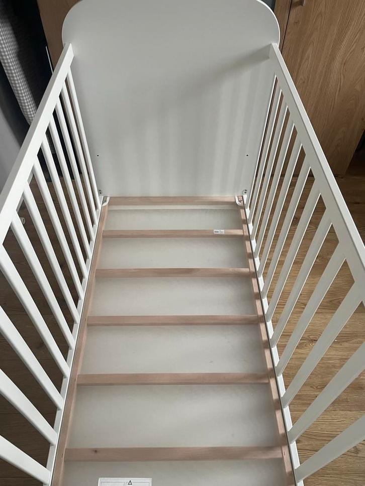 IKEA Gonatt Babybedje, Kinderen en Baby's, Babywiegjes en Ledikanten, Zo goed als nieuw, Ledikant, Ophalen