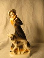 antiek beeldje porselein jaren 20-30 vrouw met hond, Ophalen of Verzenden