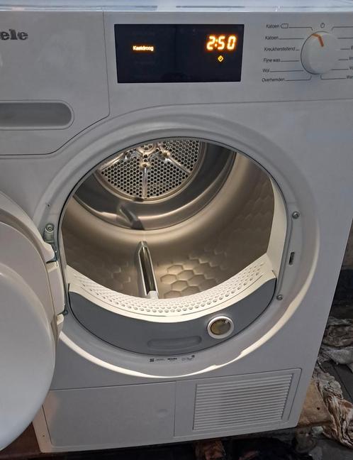 Miele T1 TWB 140 WP A+++, 2 jaar oud, Witgoed en Apparatuur, Wasdrogers, Zo goed als nieuw, Overige typen, 8 tot 10 kg, Minder dan 85 cm