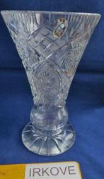 PRACHTIGE KRISTALLEN VAAS OP VOET Nr. 37 * Ster Slijpsel *, Verzenden