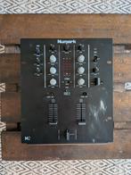 Numark M2 2-kanaals mixer in goede staat, Ophalen of Verzenden, Gebruikt, Minder dan 5 kanalen, Microfooningang