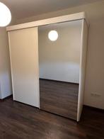 Ruime witte kledingkast -  Schuifdeuren, Huis en Inrichting, Ophalen, Gebruikt, 200 cm of meer, Met hangruimte
