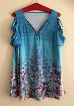 Nieuw: shirt top turquoise blauw + bloemen paars roze 44 46, Nieuw, Blauw, Shirt of Top, Ophalen of Verzenden