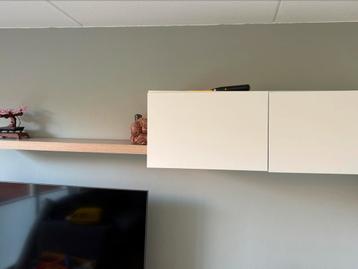 Ikea besta tv kast inclusief boven plank en twee kastjes