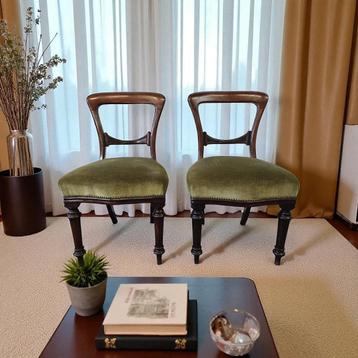 Set van 2 Victoriaanse ballonrug stoelen met groene zitting beschikbaar voor biedingen