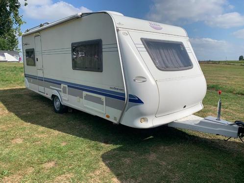 Hobby 540 ula 2004, mover (airco), Caravans en Kamperen, Caravans, Particulier, tot en met 4, 1250 - 1500 kg, Rondzit, Hobby, 2 aparte bedden