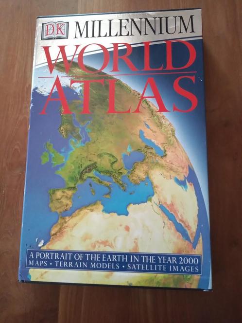 DK Millennium edition world atlas. Heel fraaie wereldatlas, Boeken, Atlassen en Landkaarten, Zo goed als nieuw, Overige atlassen