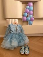 Blauwe handgemaakte kinderjurk, Kleding | Dames, Trouwkleding en Trouwaccessoires, Ophalen of Verzenden, Zo goed als nieuw, Blauw