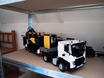 lego technic volvo met graafmachine beschikbaar voor biedingen