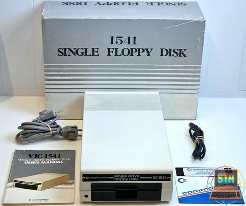 Commodore VC-1541 Floppy Drive (ge)retrobright Zeer Compleet, Computers en Software, Vintage Computers, Ophalen of Verzenden