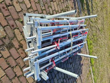 Klembalusters zo goed als nieuw beschikbaar voor biedingen