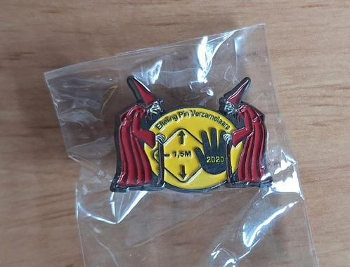 Corona pin Efteling., Verzamelen, Efteling, Zo goed als nieuw, Button of Speldje, Ophalen of Verzenden