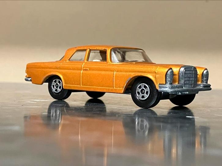 Matchbox mercedes coupe Lesney England Superfast zonder ovp, Hobby en Vrije tijd, Modelauto's | Overige schalen, Zo goed als nieuw