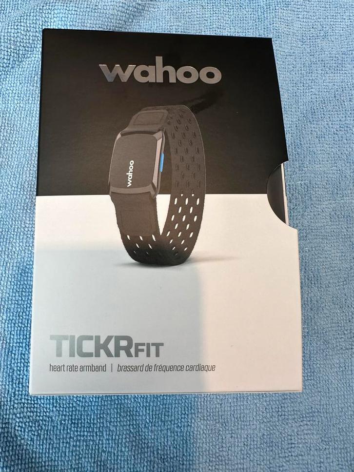Wahoo TICKR FIT Hartslagmeter - Zo goed als nieuw, Sport en Fitness, Hartslagmeters, Zo goed als nieuw, Overige merken, Waterdicht