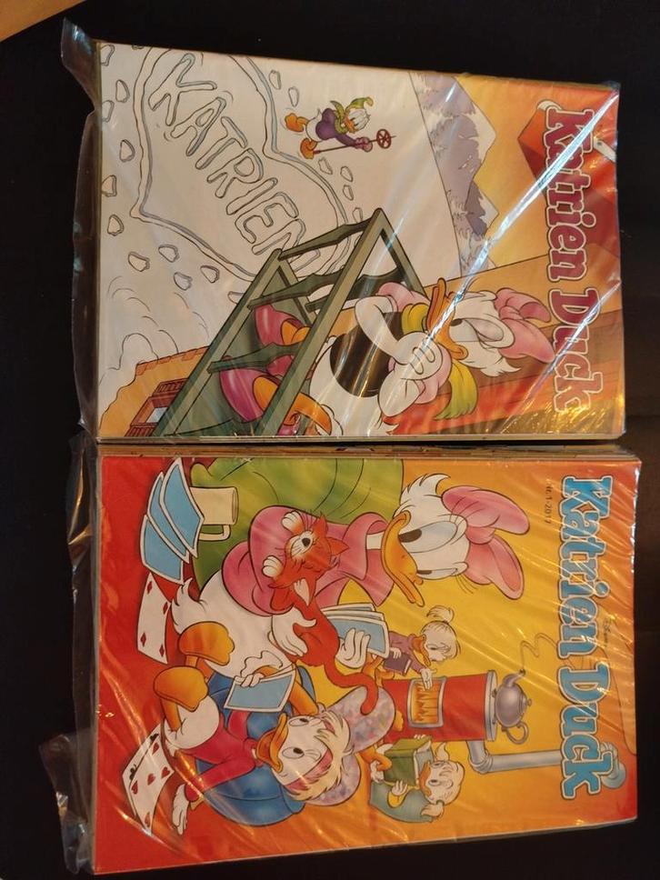 Mooie Complete Katrien Duck jaargang 2017 en 2018 13- delig, Boeken, Strips | Comics, Zo goed als nieuw, Complete serie of reeks