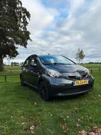 Toyota Aygo 1.0 12V Vvt-i 5DRS 2008 Grijs, Auto's, Voorwielaandrijving, 4 stoelen, 68 pk, Origineel Nederlands