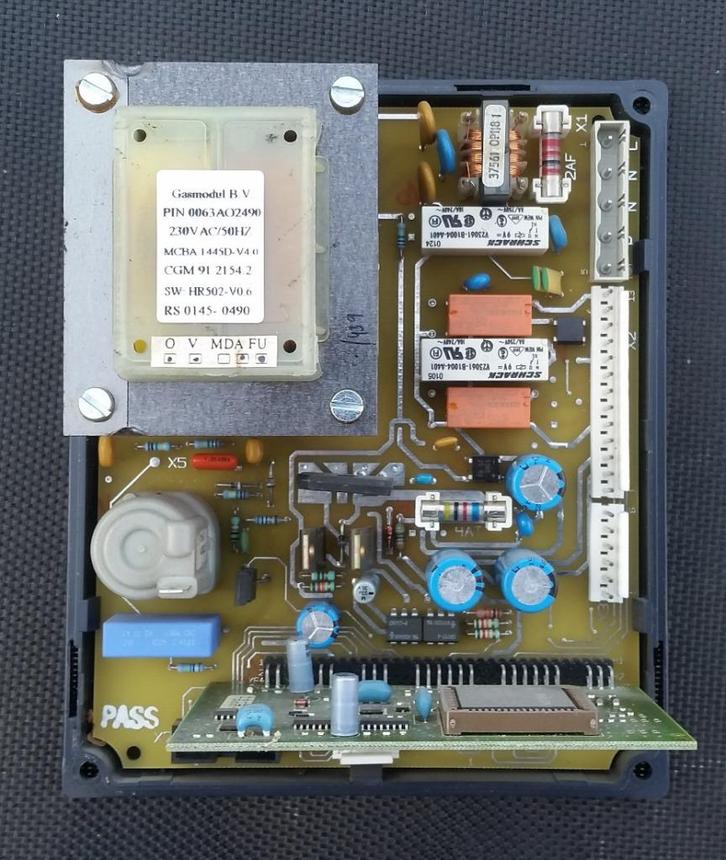 Onderdelen voor o.a. een Vaillant VHR NL 24-28C CV-ketel, Doe-het-zelf en Verbouw, Verwarming en Radiatoren, Gebruikt, Radiator