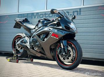 Suzuki GSX R 750 K7 black Edition liefhebbersmotor 600 1000 beschikbaar voor biedingen