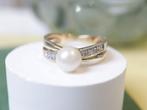 14 Karaat Gouden Parelring Met Diamanten