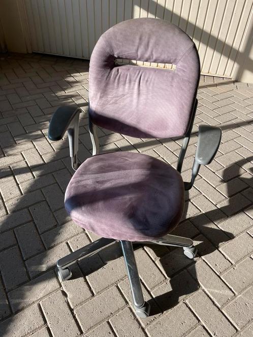 Achtend bureaustoel, Huis en Inrichting, Stoelen, Gebruikt, Eén, Ophalen