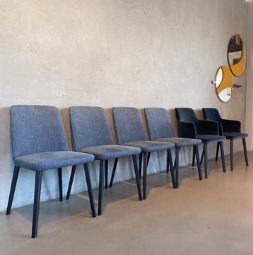 Montis Back Me Up eetkamerstoel met en zonder armleuning 6 x beschikbaar voor biedingen