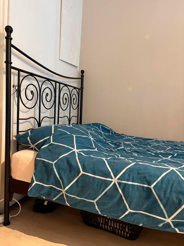 IKEA NORESUND bedframe + lattenbodem 140x200, Huis en Inrichting, Slaapkamer | Bedden, Gebruikt, Tweepersoons, 140 cm, 200 cm