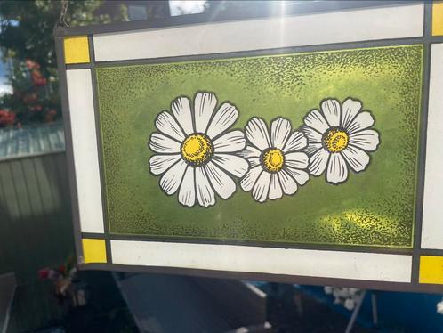 Mooi vintage gedetailleerd glas in lood raamhanger bloemen, Antiek en Kunst, Antiek | Glas en Kristal, Ophalen of Verzenden