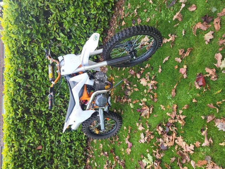 Pitbike 125cc lifan, Fietsen en Brommers, Brommers | Crossbrommers, Gebruikt, Overige merken, Ophalen