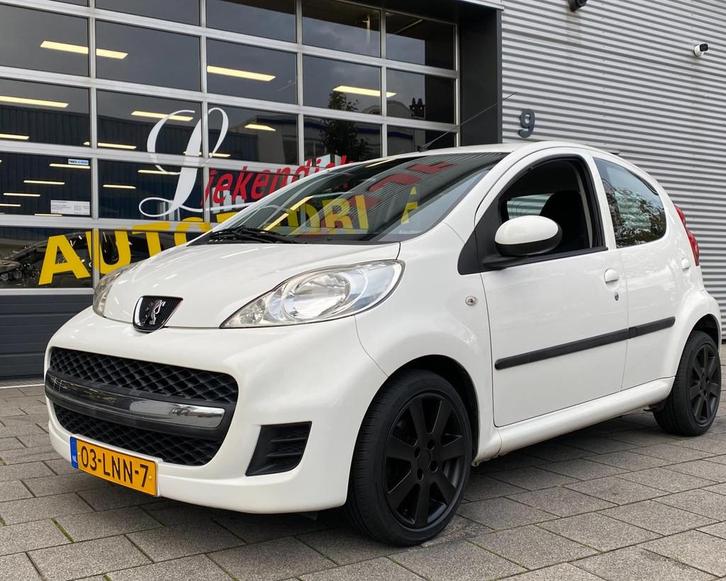 Peugeot 107 1.0-12V Urban Move 5Drs- Airco I Sport velgen I, Auto's, Peugeot, Bedrijf, Te koop, ABS, Airbags, Airconditioning