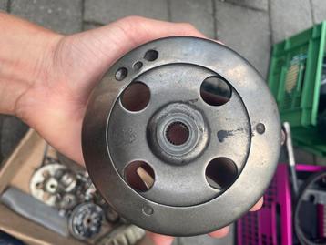 Koppelingshuis Peugeot - Brommeronderdeel beschikbaar voor biedingen