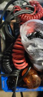 Vrachtwagen accessoires - 3 kisten vol!, Auto-onderdelen, Vrachtwagen-onderdelen, Ophalen, Gebruikt, Overige merken, Overige Auto-onderdelen