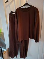 Bruine joggingbroek met sweater - set, Bruin, Maat 46/48 (XL) of groter, Ophalen of Verzenden, Zo goed als nieuw