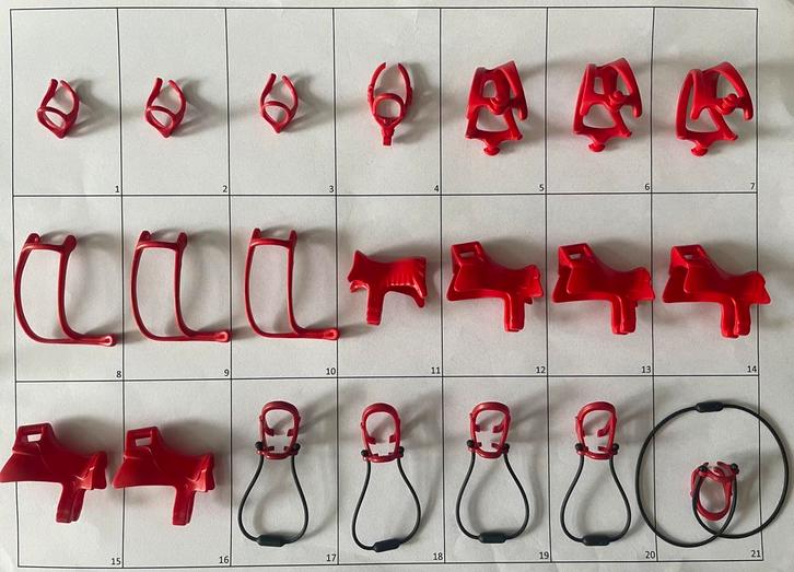 Losse onderdelen paarden halster teugel zadel rood, Kinderen en Baby's, Speelgoed | Playmobil, Los playmobil, Ophalen of Verzenden