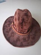 Vintage Suède Cowboy hoed maat L, Kleding | Heren, Hoeden en Petten, Ophalen of Verzenden, Gedragen, 58 of 59 cm (L, 7¼ of ⅜ inch)