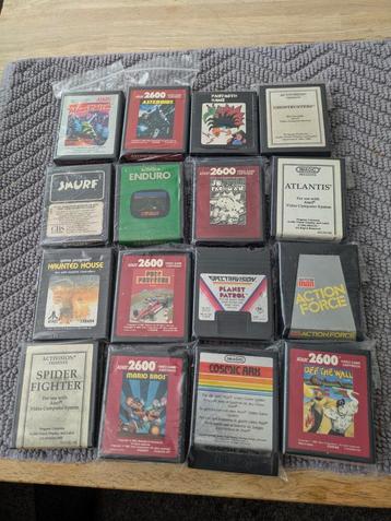 Diversen Atari 2600 spellen.  beschikbaar voor biedingen