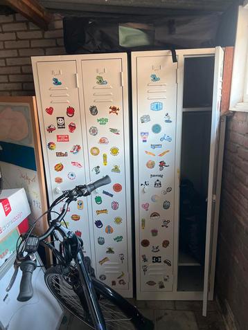 Lockerkasten - Set van 2 beschikbaar voor biedingen