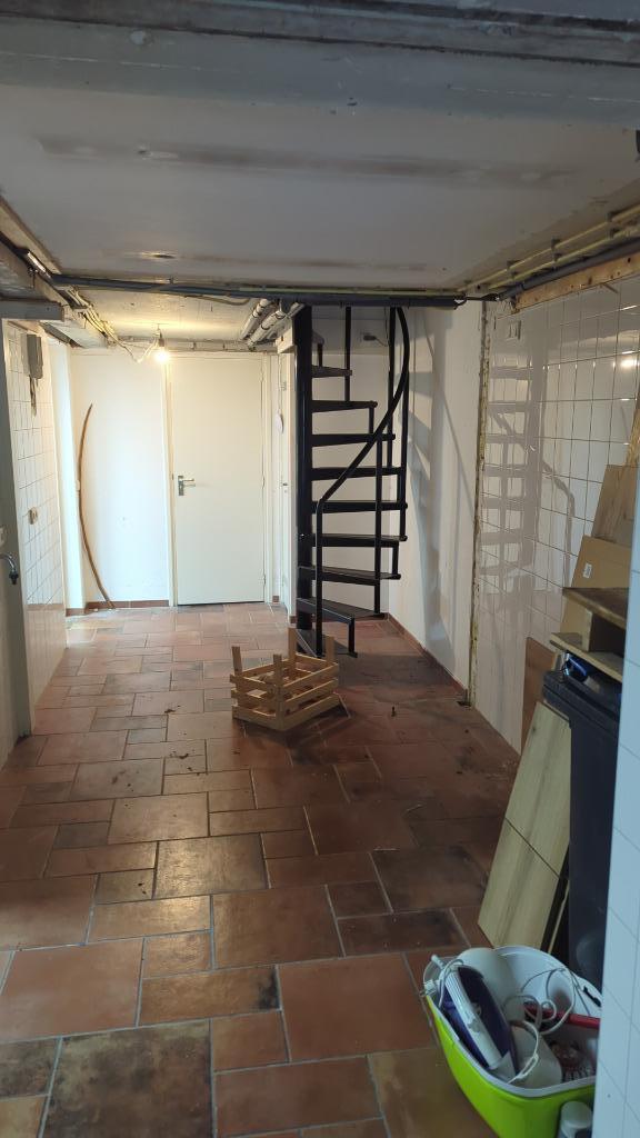 Metalen wenteltrap, Doe-het-zelf en Verbouw, Ladders en Trappen, Gebruikt, Trap, 2 tot 4 meter, Ophalen