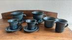 4 Iers pottery kop en schotels, espresso/cappuccino/roomstel, Ophalen of Verzenden, Zo goed als nieuw, Effen, Kop(pen) en/of Schotel(s)