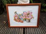 Geborduurd schilderijtje stilleven in houten lijstje., Minder dan 50 cm, Ophalen of Verzenden, Zo goed als nieuw, Schilderij