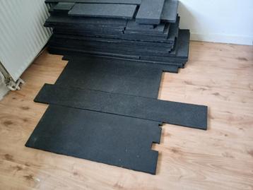 GRATIS  plm10 m2 zware rubberen fitnessvloer sportvloer beschikbaar voor biedingen