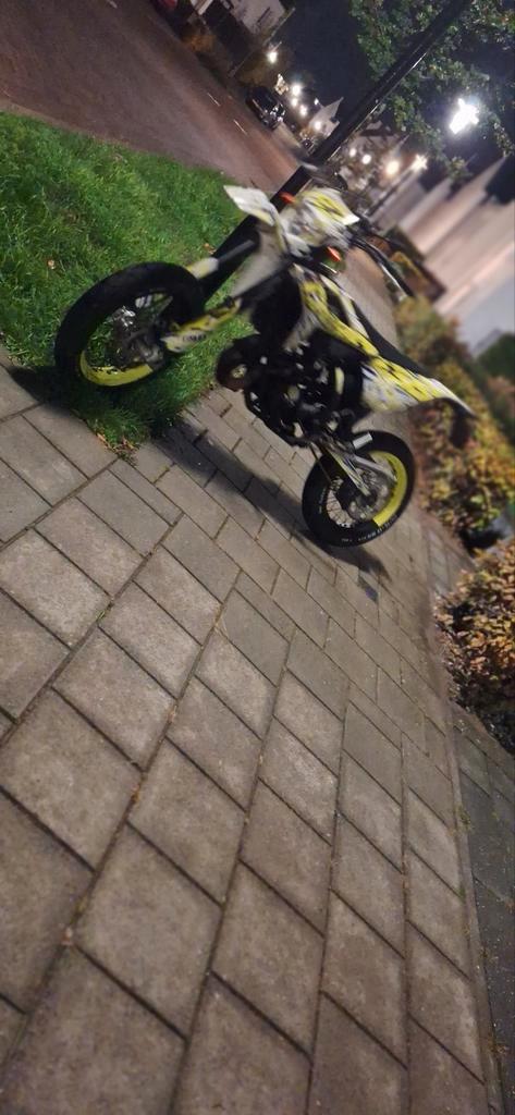 (Waardepeiling) Beta rr 50 track geel, Fietsen en Brommers, Brommers | Crossbrommers, Zo goed als nieuw, Overige merken, Ophalen of Verzenden