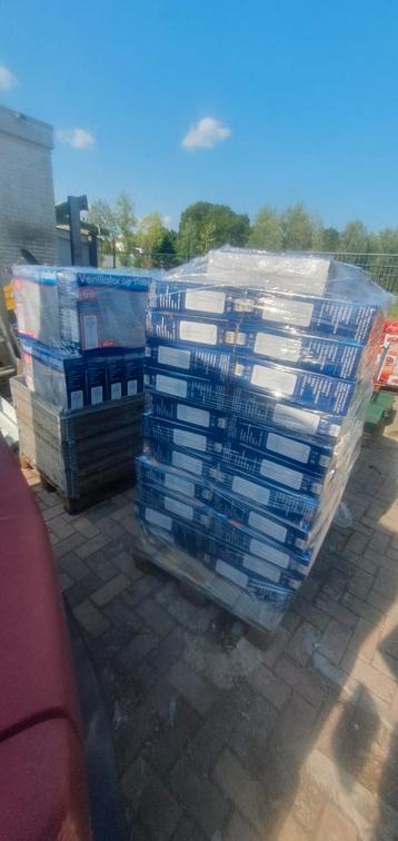 Partij van 50 nieuwe VB ventilatoren in doos te koop. beschikbaar voor biedingen