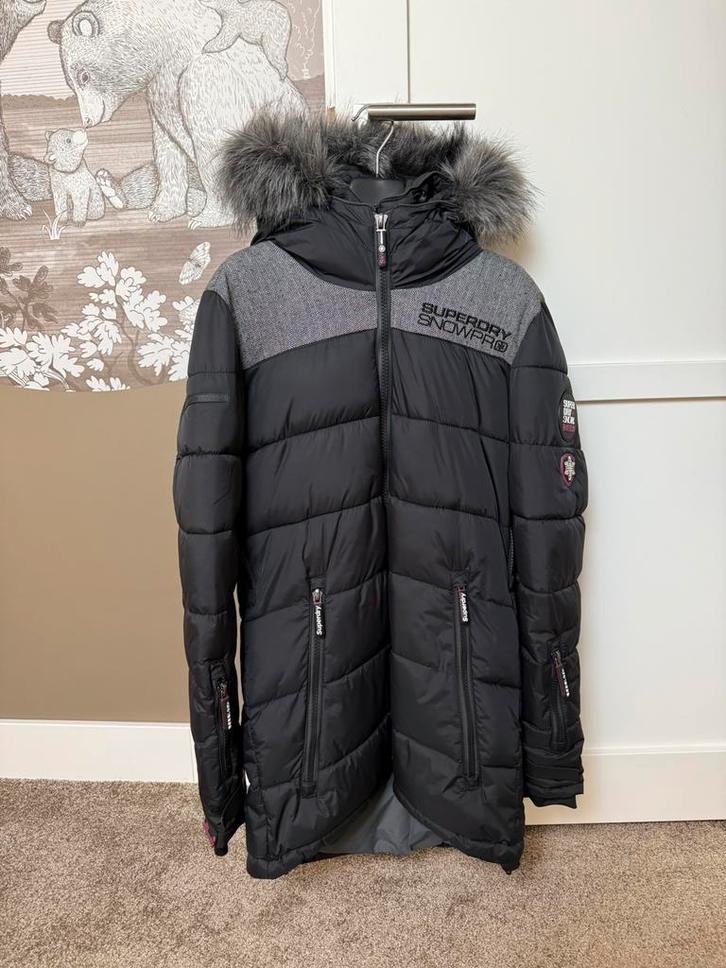 Superdry dames skijas - zwart– maat M – nauwelijks gedragen, Kleding | Dames, Jassen | Winter, Zo goed als nieuw, Maat 38/40 (M)