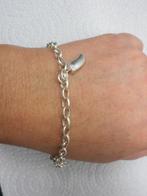 Zilveren schakel armband met 3 afneembare bedels nr.1134, Verzenden, Zo goed als nieuw, Met bedels of kralen, Zilver