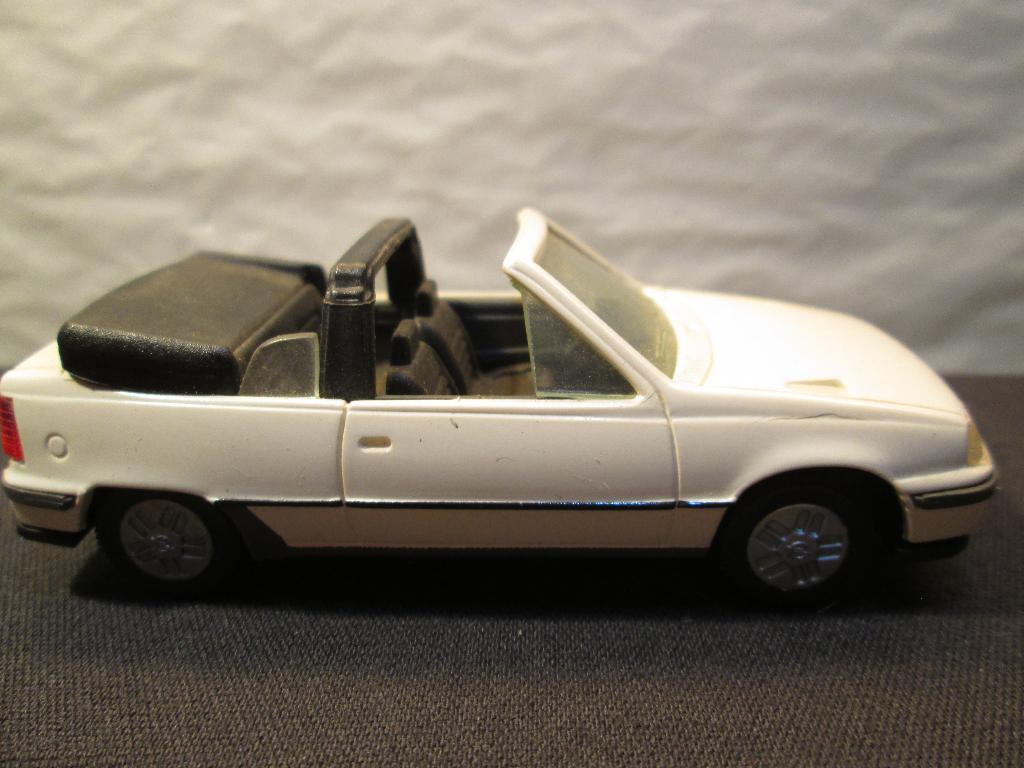 opel kadett gsi cabrio, Hobby en Vrije tijd, Ophalen of Verzenden, Zo goed als nieuw, Auto, Overige merken