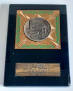 Plaquette 10 jaar commentator Belsele Sportief 1958-1967, Postzegels en Munten, Ophalen of Verzenden, Overige materialen, Buitenland