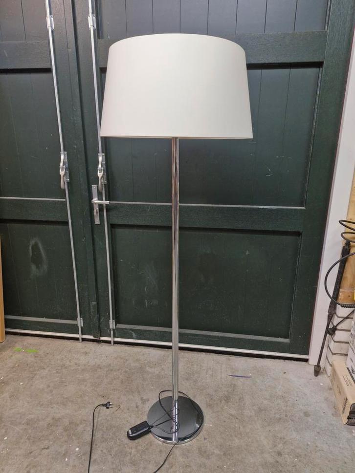 Schemerlamp, Huis en Inrichting, Lampen | Vloerlampen, Zo goed als nieuw, 150 tot 200 cm, Metaal, Stof, Ophalen