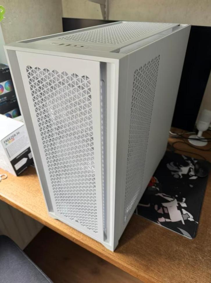 Corsair iCUE 5000D RGB AIRFLOW Tempered Glass Wit, Computers en Software, Computerbehuizingen, Zo goed als nieuw, Ophalen of Verzenden