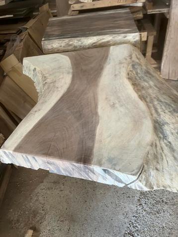 Salon tafelblad 100 x ongeveer 90 cm x 8 dik beschikbaar voor biedingen